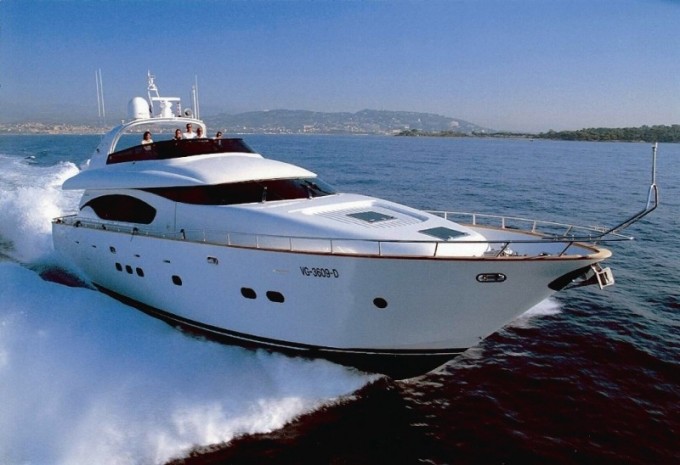 Yacht FELICITY 777